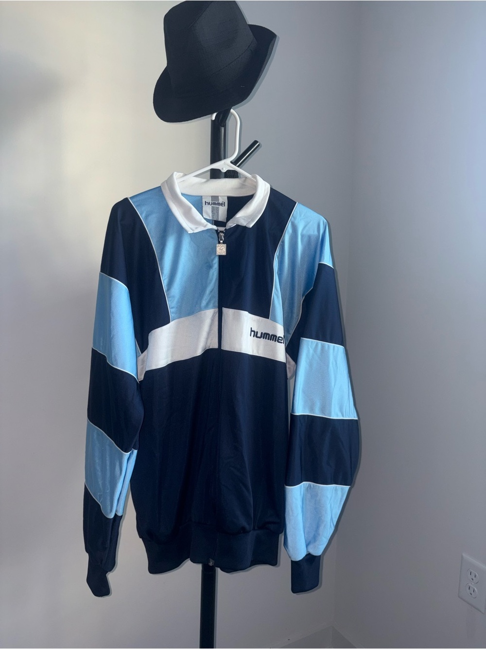 Men's Light Weight Blue & White Color Blocked Lightweight Jacket Sz XL